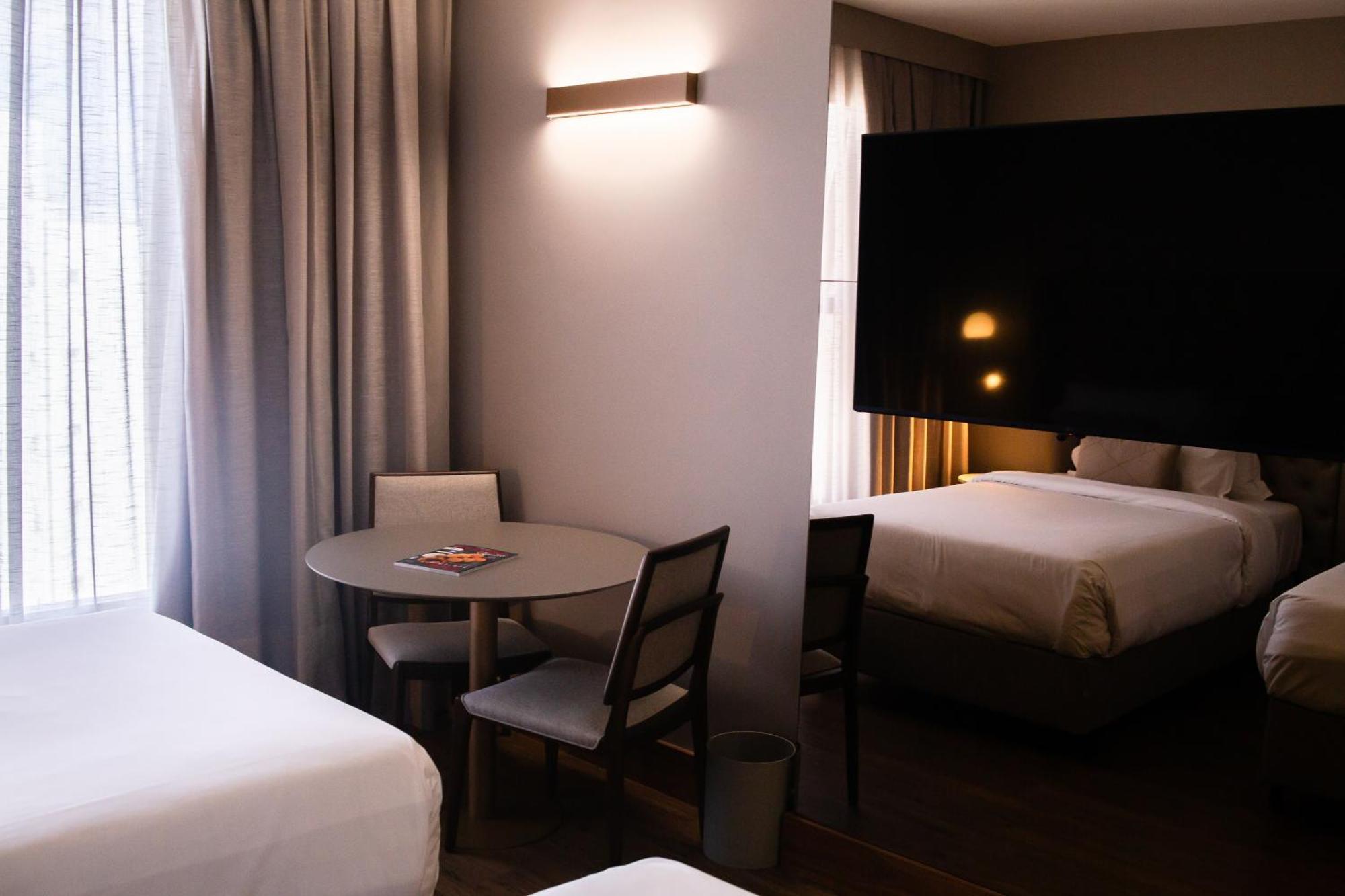 Ouro Minas Hotel Belo Horizonte, Dolce by Wyndham Eksteriør billede A room at the hotel